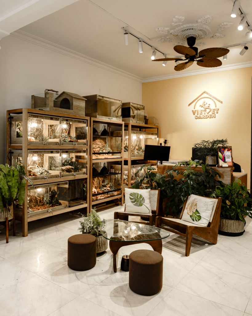 Bể gỗ cho bò sát 